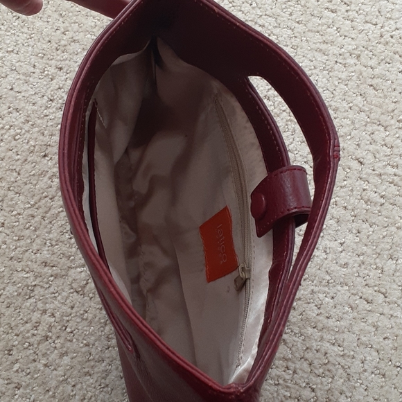 LATICO Red Leather Clutch Purse w/handle - Picture 5 of 7